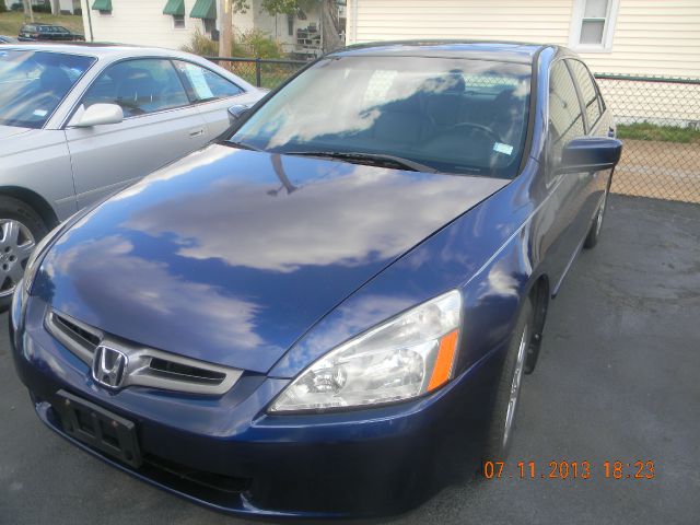 2003 Honda Accord 4WD Ext Cab 134.0 SLE2