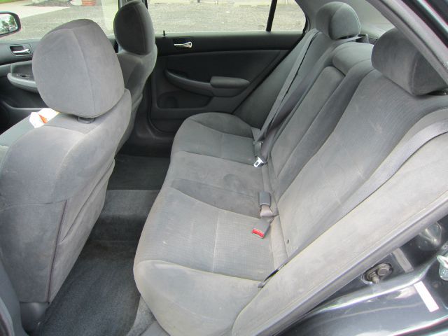 2004 Honda Accord 2dr Reg Cab 120.5 WB