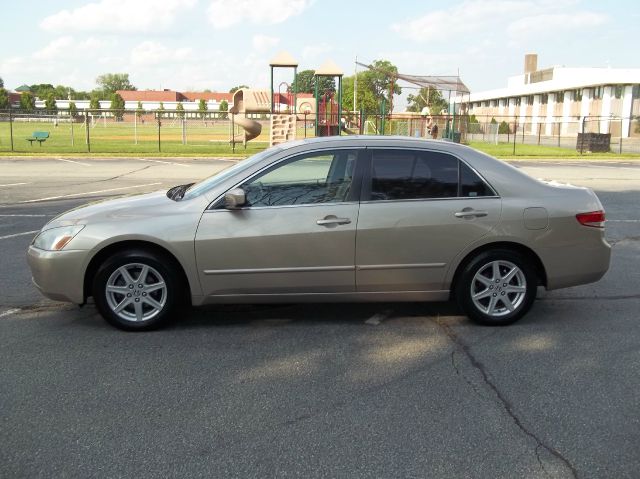 2004 Honda Accord ZQ8 LS