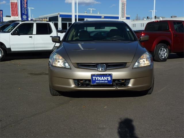 2004 Honda Accord STD Model