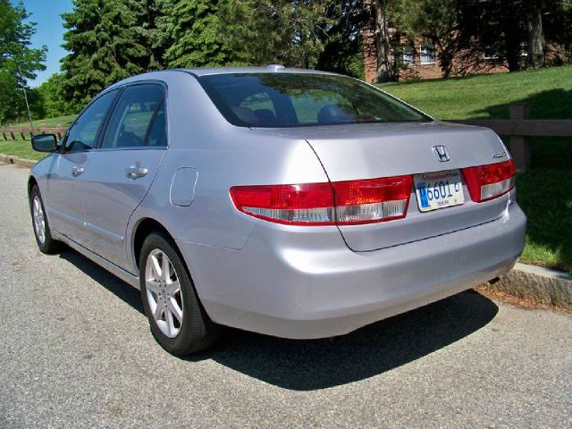 2004 Honda Accord SLT - QUAD CAB Cummins