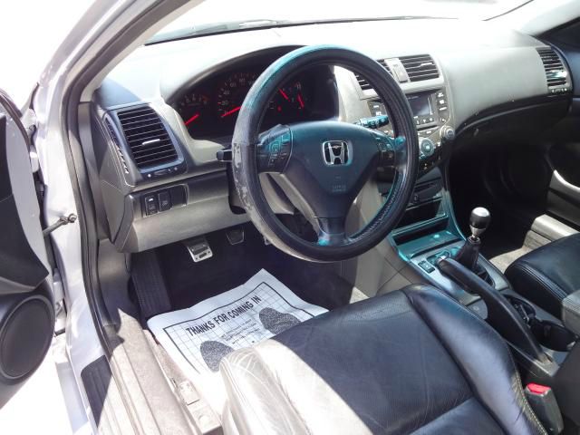 2004 Honda Accord SLT Short Bed V-8