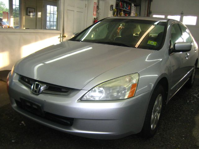 2004 Honda Accord 2dr Reg Cab 120.5 WB