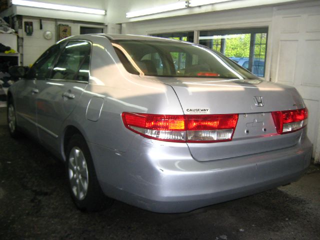 2004 Honda Accord 2dr Reg Cab 120.5 WB