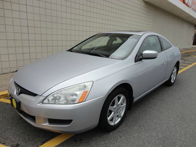 2004 Honda Accord Luxury Hardtop 4dr