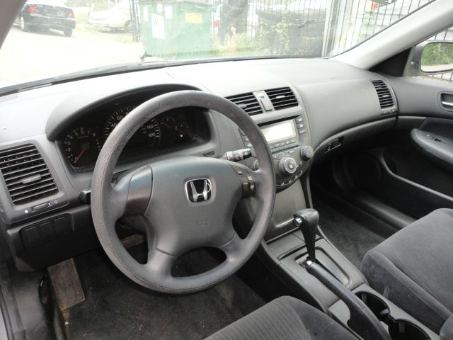 2004 Honda Accord Ext Cab 155.5 WB