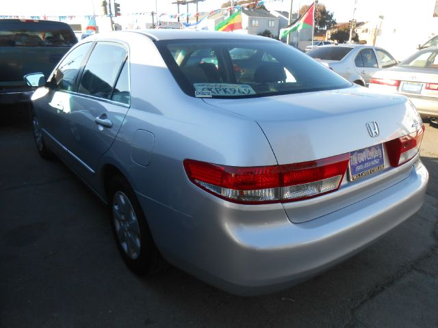 2004 Honda Accord 2dr Reg Cab 120.5 WB