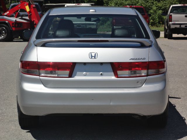 2004 Honda Accord WGN Manual (GS)