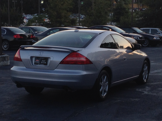 2004 Honda Accord Luxury Hardtop 4dr