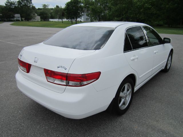 2004 Honda Accord ZQ8 LS