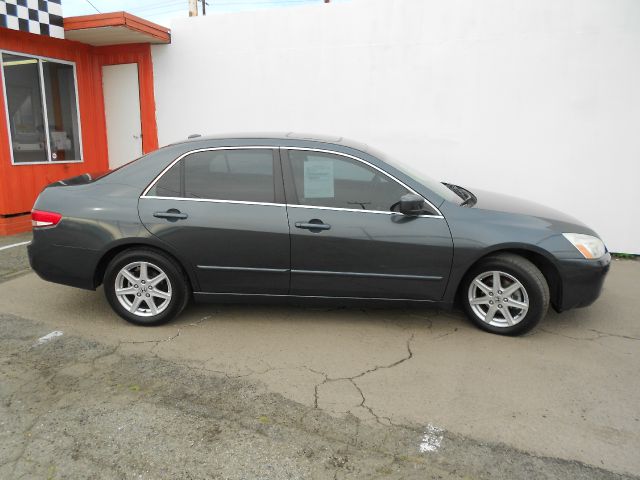 2004 Honda Accord SLT - QUAD CAB Cummins