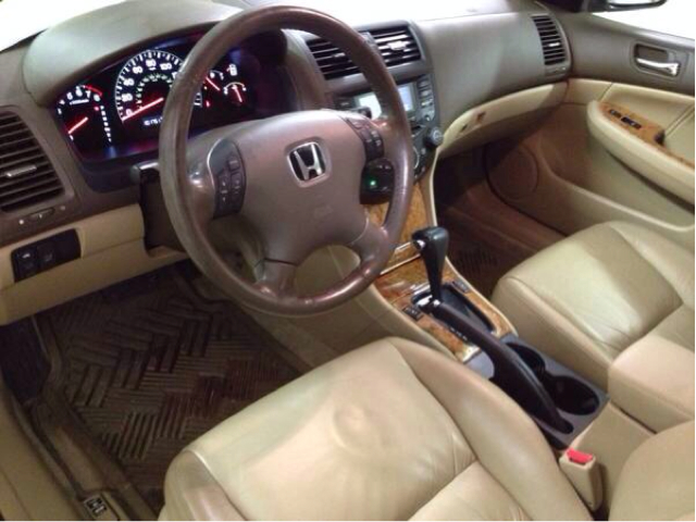 2005 Honda Accord LS 2WD