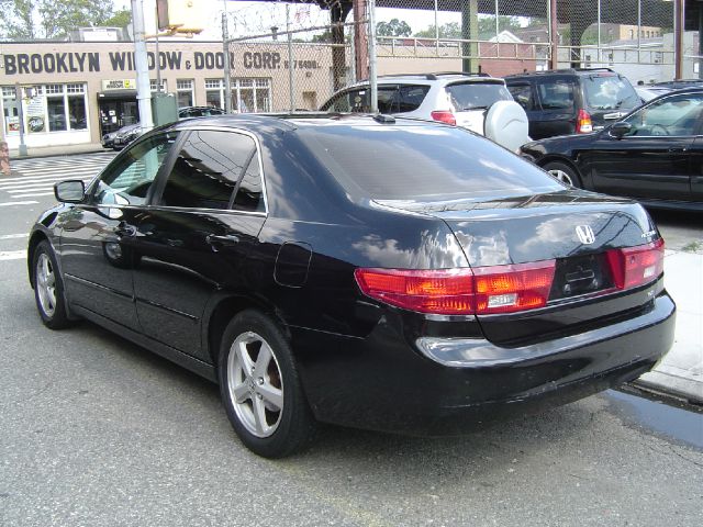 2005 Honda Accord RT HEMI V8