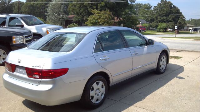 2005 Honda Accord 2dr Reg Cab 120.5 WB