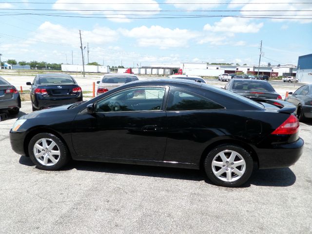 2005 Honda Accord Luxury Hardtop 4dr