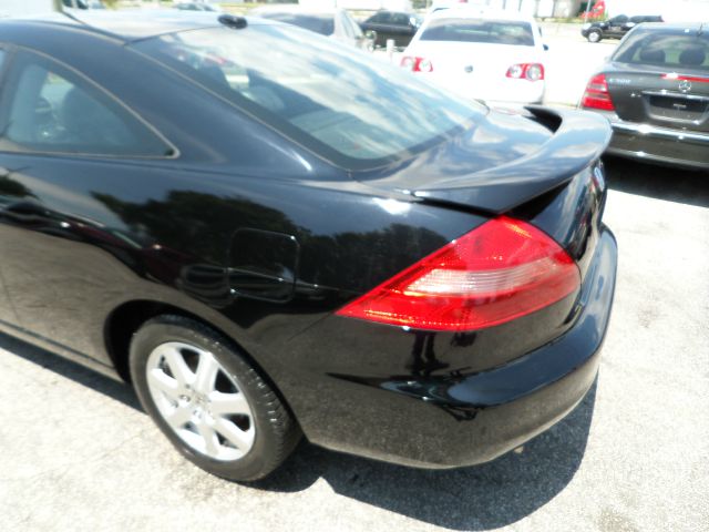 2005 Honda Accord Luxury Hardtop 4dr