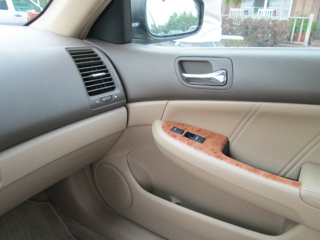 2005 Honda Accord RT HEMI V8