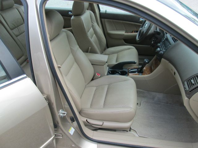 2005 Honda Accord RT HEMI V8