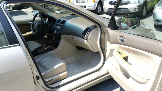 2005 Honda Accord RT HEMI V8