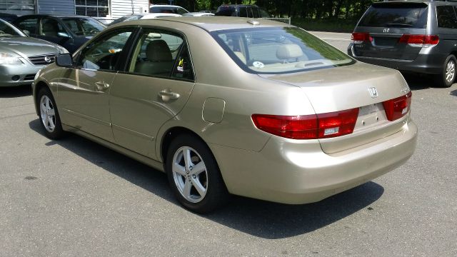 2005 Honda Accord RT HEMI V8