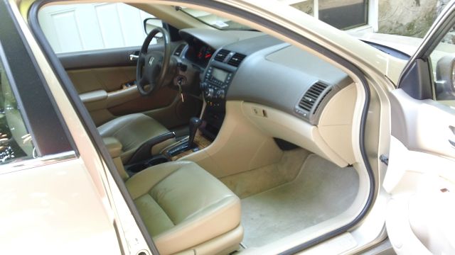 2005 Honda Accord RT HEMI V8