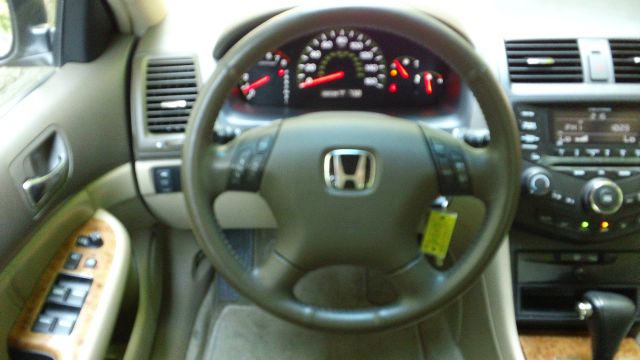 2005 Honda Accord RT HEMI V8