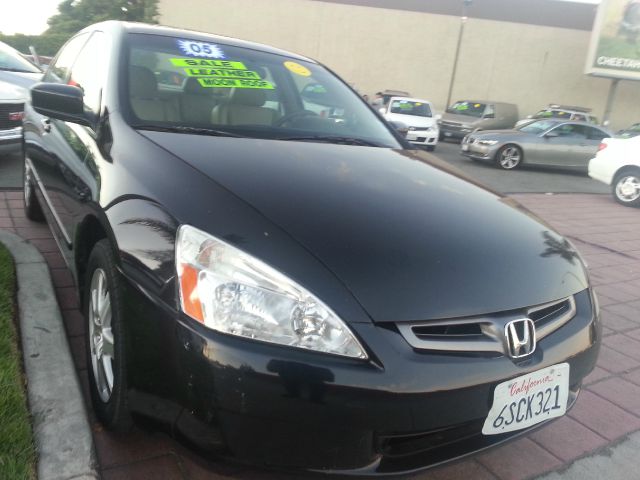 2005 Honda Accord SLT - QUAD CAB Cummins