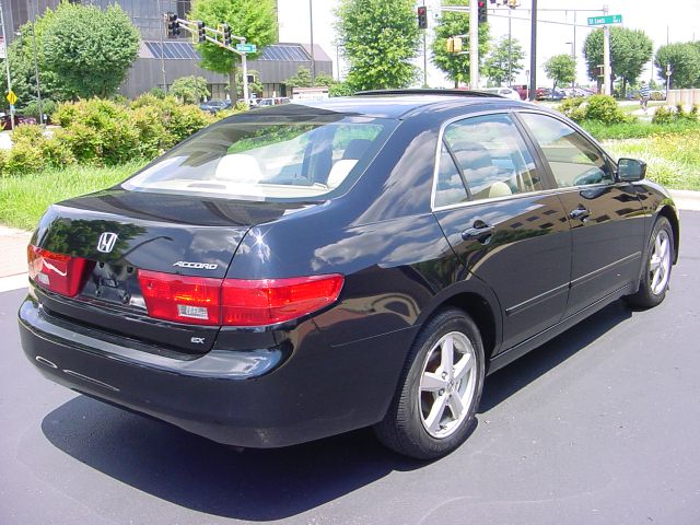 2005 Honda Accord ZQ8 LS