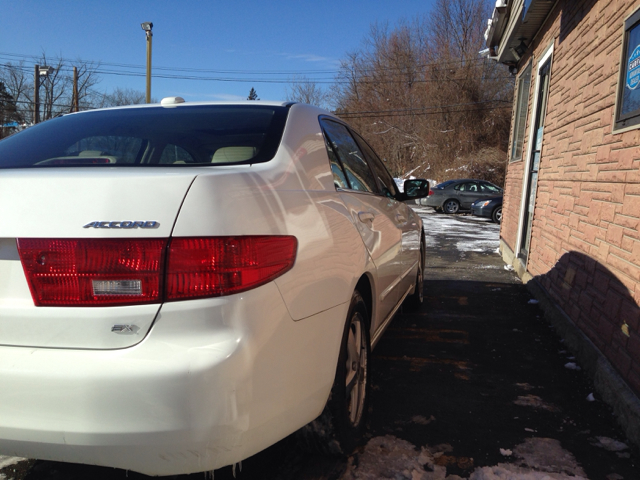 2005 Honda Accord RT HEMI V8