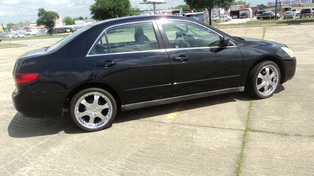 2005 Honda Accord 2dr Reg Cab 120.5 WB