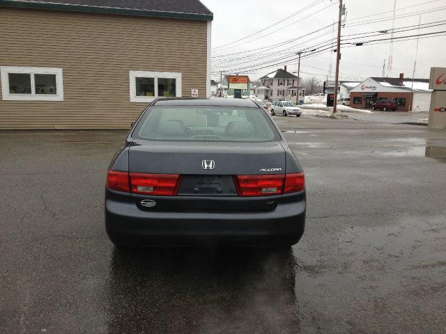 2005 Honda Accord 2dr Reg Cab 120.5 WB