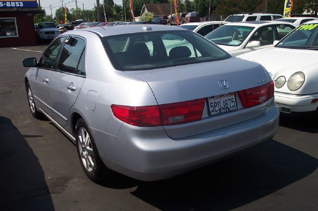 2005 Honda Accord SLT - QUAD CAB Cummins