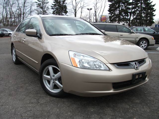 2005 Honda Accord LS 2WD