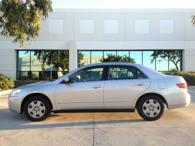 2005 Honda Accord 4dr Wgn Eddie Bauer AWD