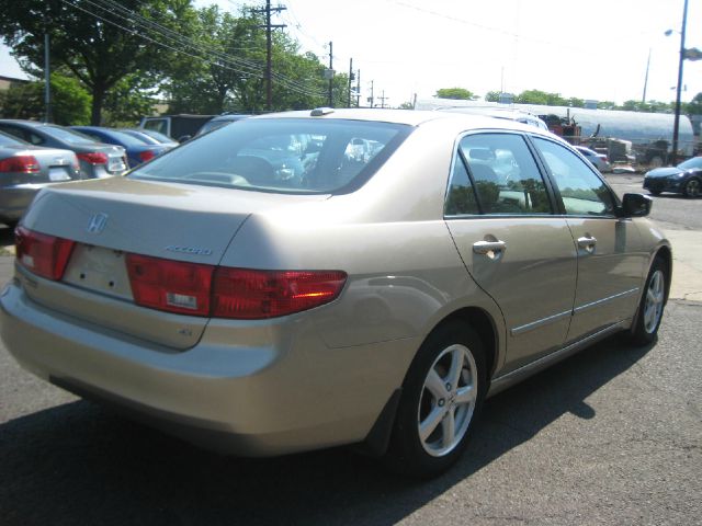 2005 Honda Accord RT HEMI V8