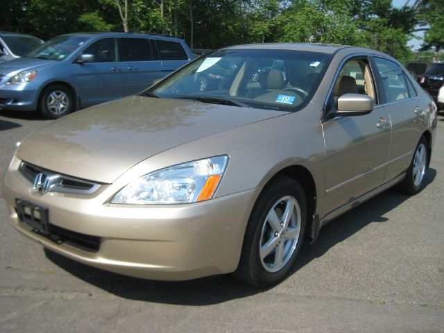 2005 Honda Accord RT HEMI V8