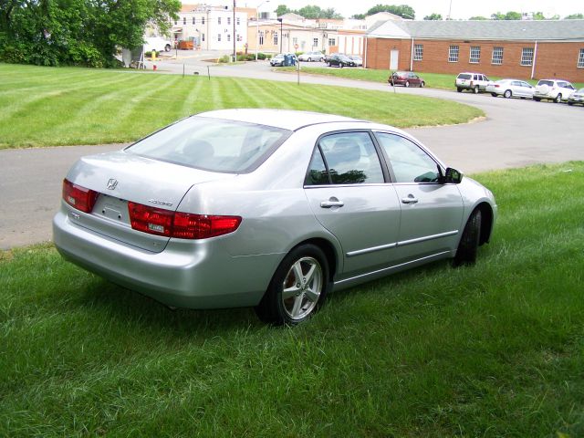 2005 Honda Accord ZQ8 LS