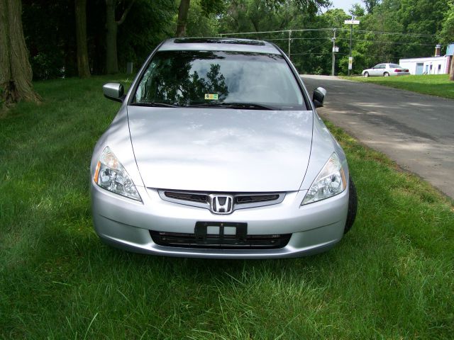 2005 Honda Accord ZQ8 LS