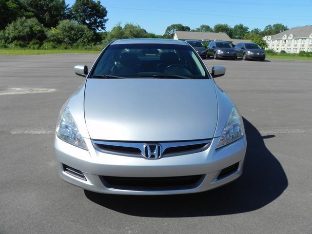 2006 Honda Accord LS 2WD