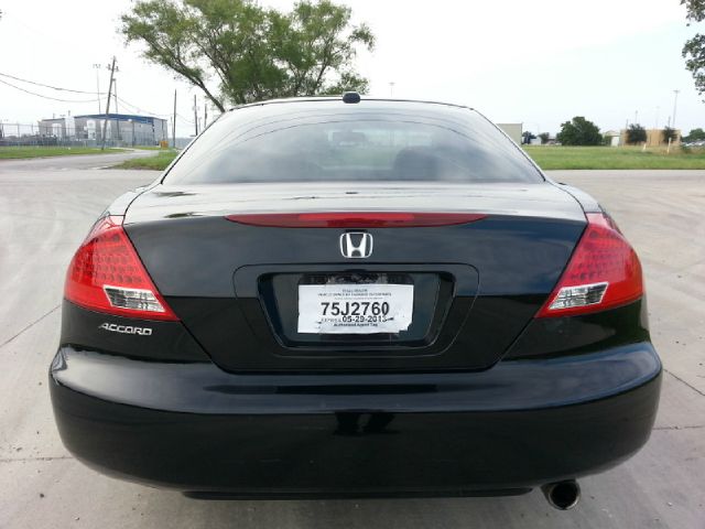 2006 Honda Accord 2dr Reg Cab 120.5 WB