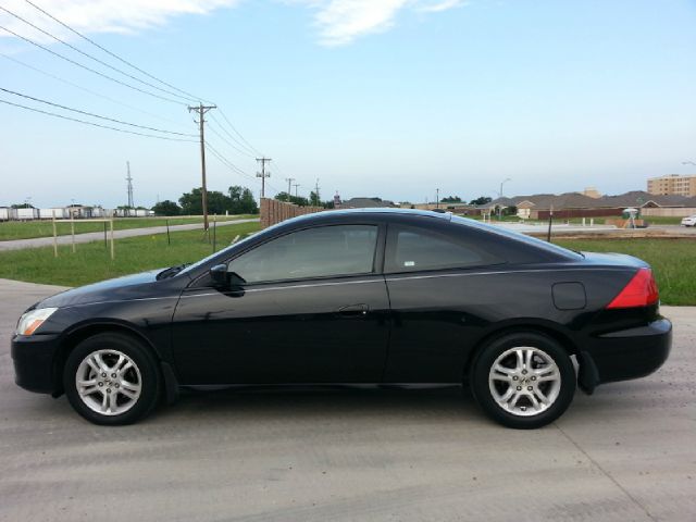 2006 Honda Accord 2dr Reg Cab 120.5 WB