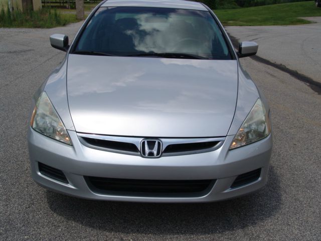 2006 Honda Accord 2dr Reg Cab 120.5 WB