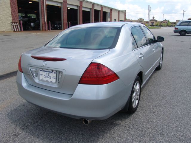 2006 Honda Accord 2dr Reg Cab 120.5 WB