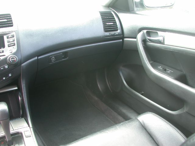 2006 Honda Accord 4d,ac,pw,sunroof,leather