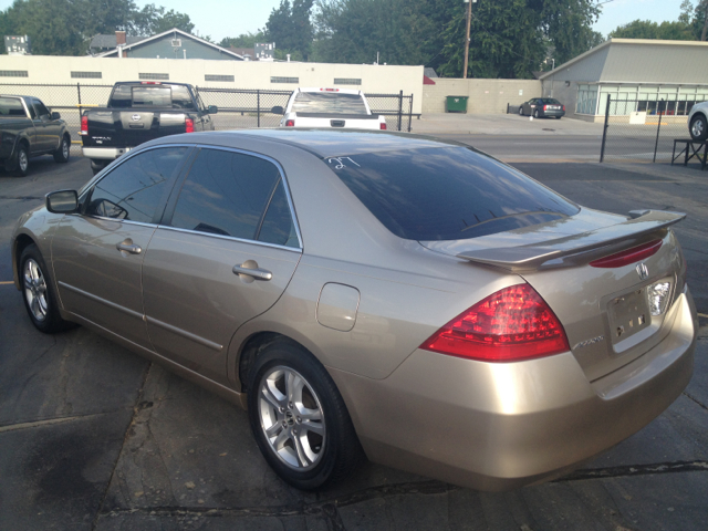 2006 Honda Accord 325i Sport