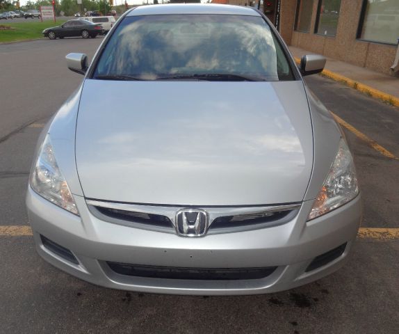 2006 Honda Accord 3500 Reg. Cab 8-ft. Bed D