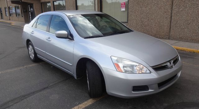 2006 Honda Accord 3500 Reg. Cab 8-ft. Bed D