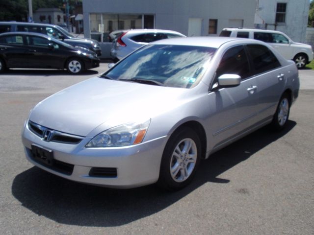 2006 Honda Accord 2dr Reg Cab 120.5 WB