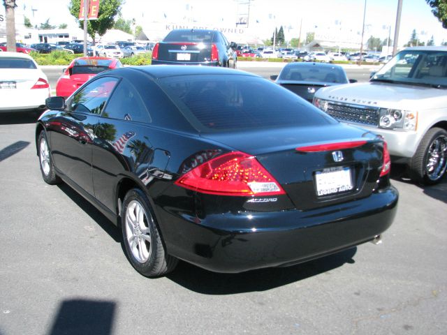 2007 Honda Accord 2dr Reg Cab 120.5 WB