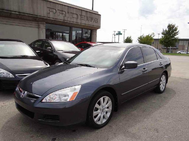 2007 Honda Accord SLT Quad Cab4x4